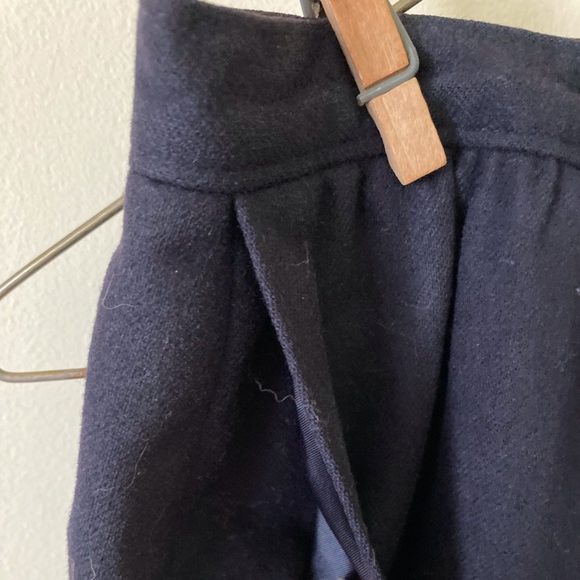 Size 12 Pendleton Navy Blue Wool flannel skirt - Picture 2 of 9